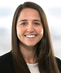 Shelby Davis Bio Image