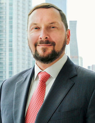 Jose De La Lama headshot