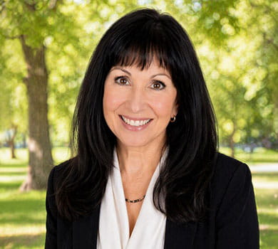 Renee Sessa Headshot